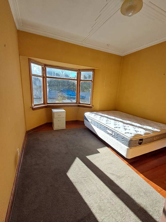 Queen Street Property's room