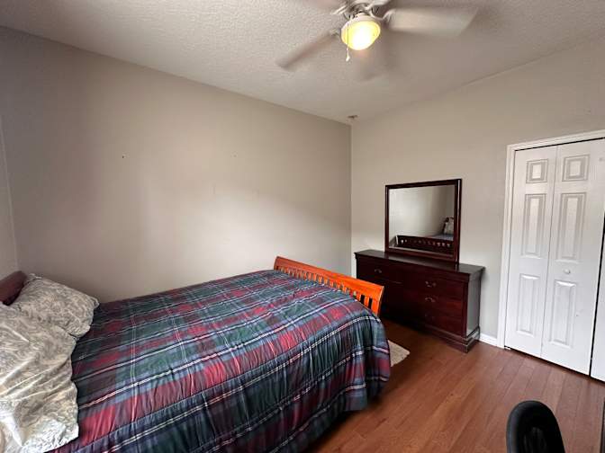Jose's room