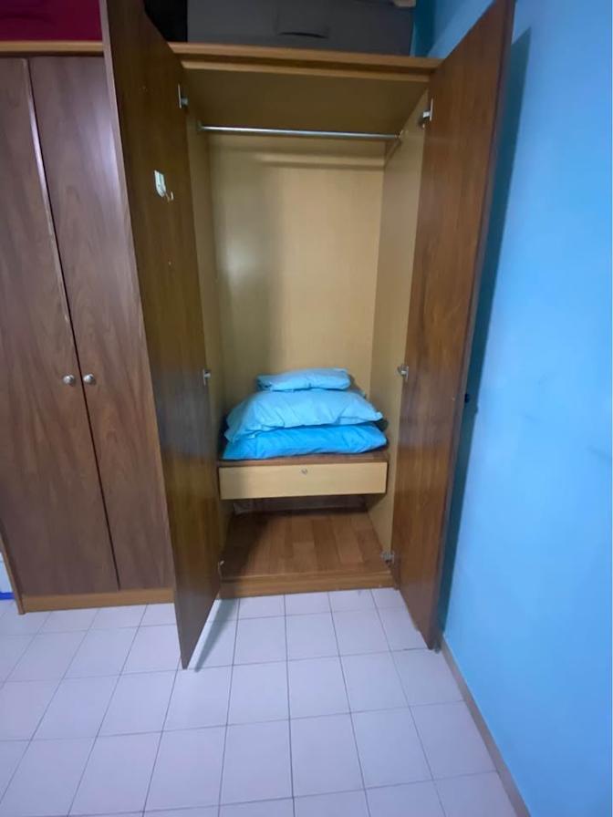 mani's room