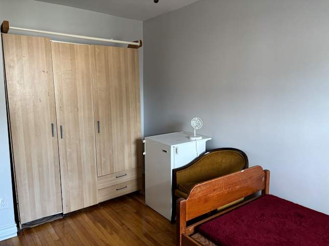 Charlebois Mario's room
