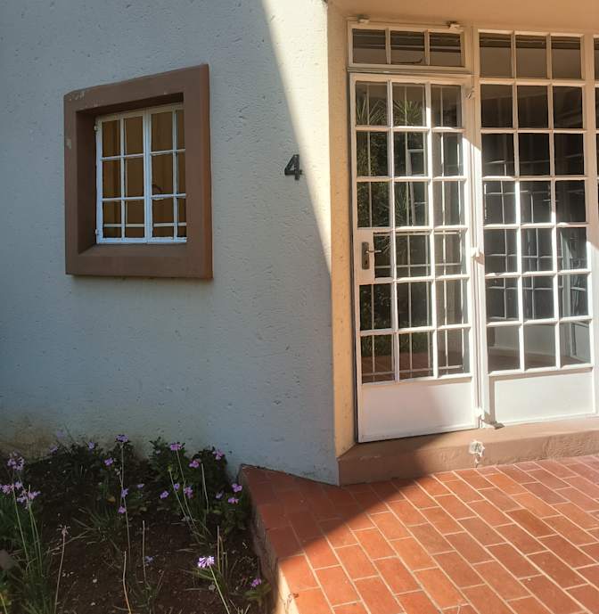 LINDOKUHLE MBATHA's room