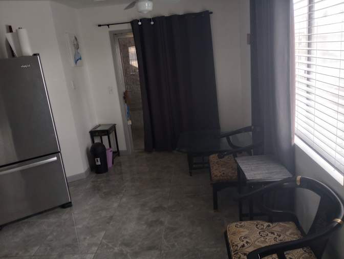 Navin Arjuna's room