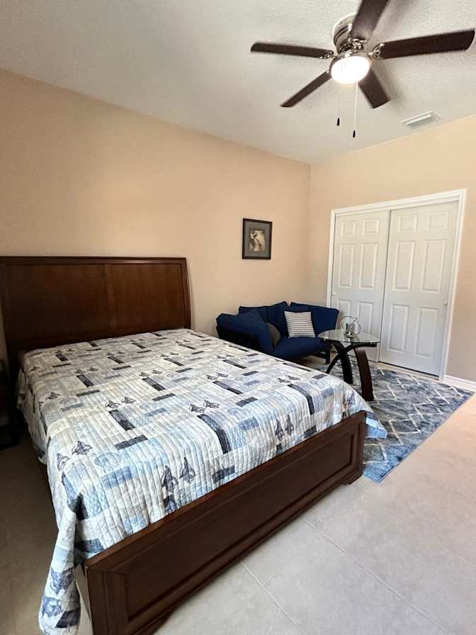 We Rent Bedrooms in Melbourne's room