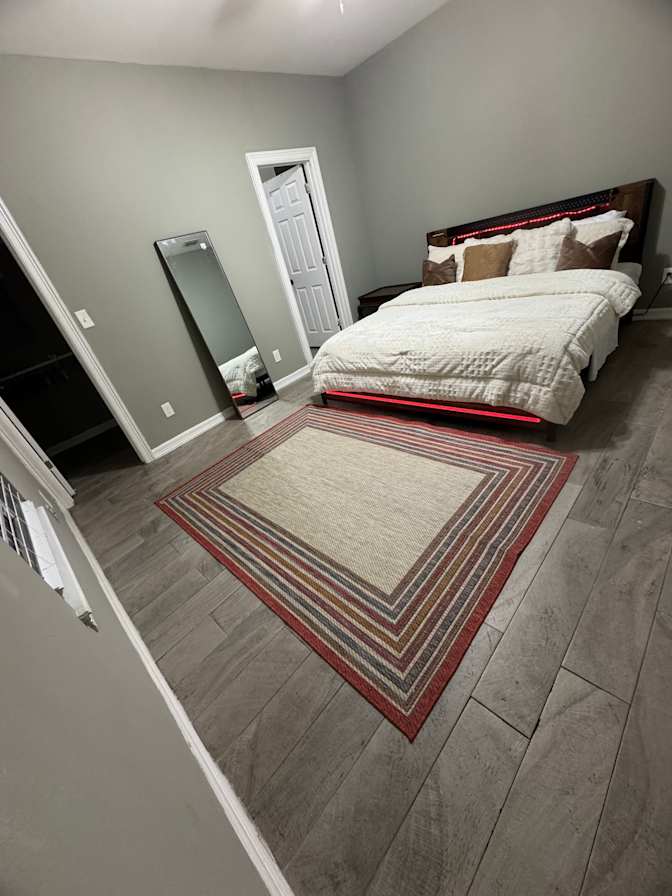 Linda's room