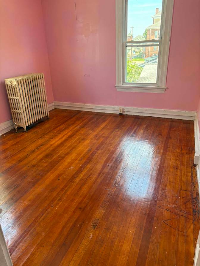 Kelly's room