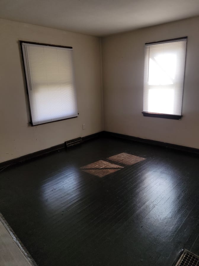 Rolonda's room