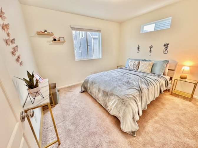 Wei's room