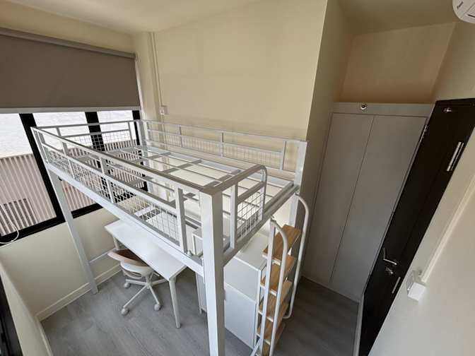 Harry Lee's room