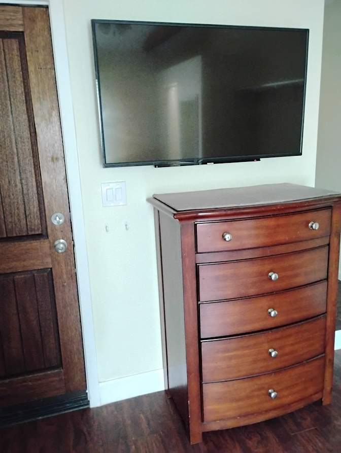 Jo's room