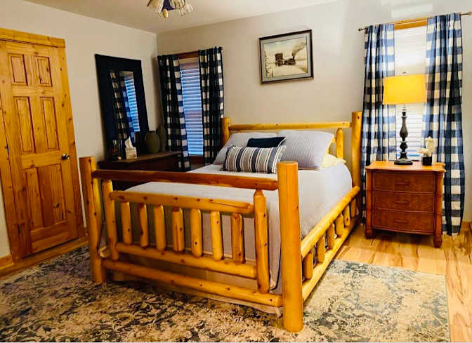 Ellijay's room