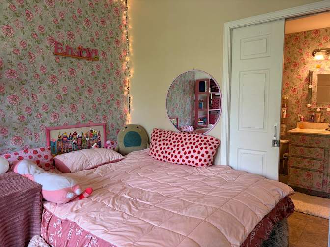 Paniz's room
