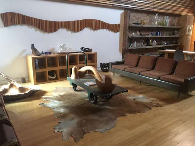 Caroline's room