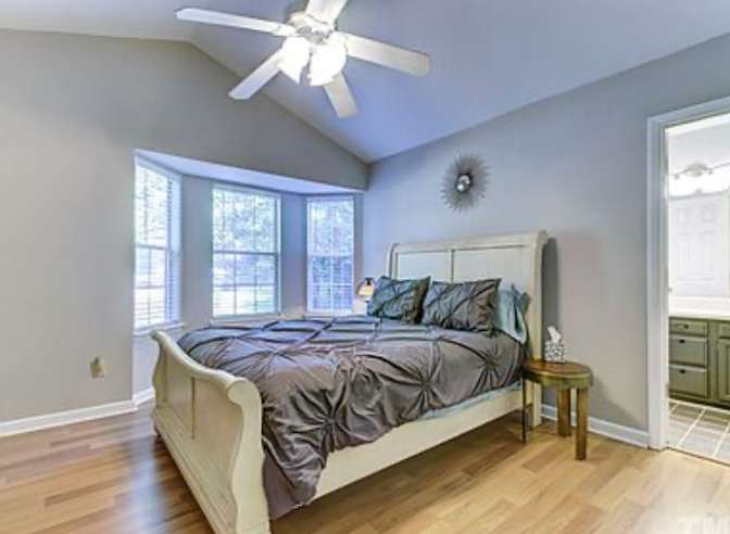 Jennifer's room