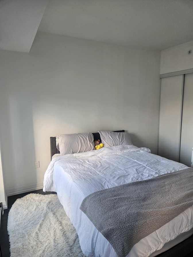 Hiam's room