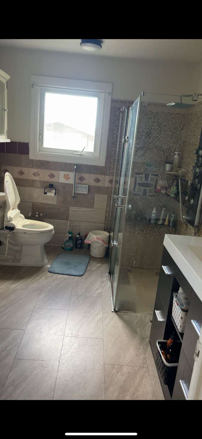 Jaspreet kaur's room