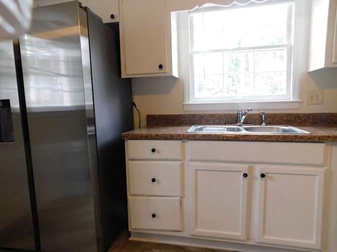 Carolina Realty Link's room