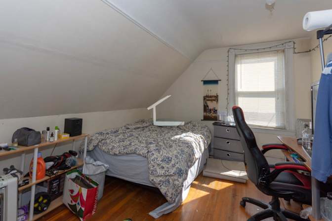 Tanishka Singh's room