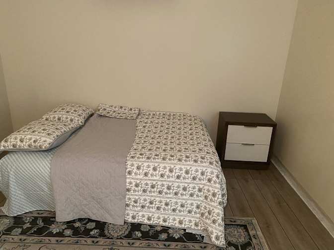 Israel's room