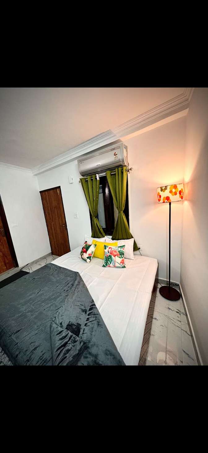 Hide Lover's room