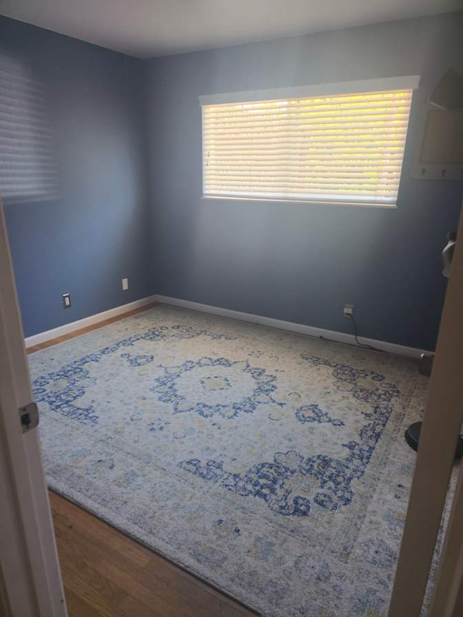 Thomas's room