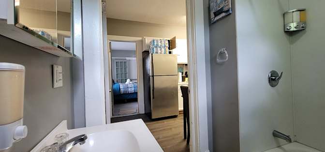GBU Holdings Group's room