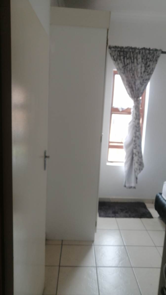 Karik's room