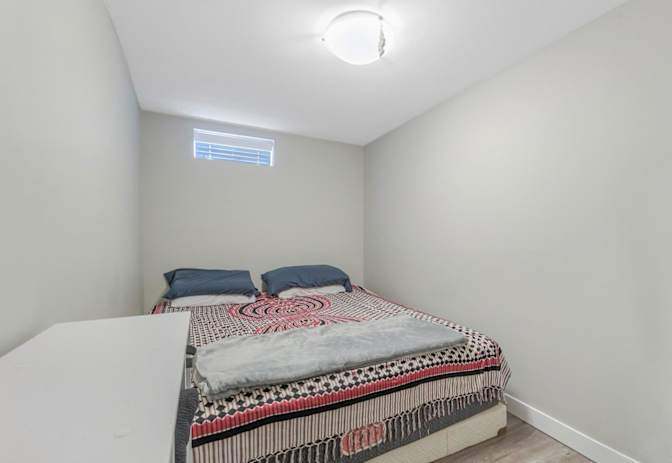 lisa's room