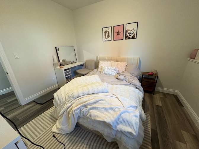 Isabella smith's room