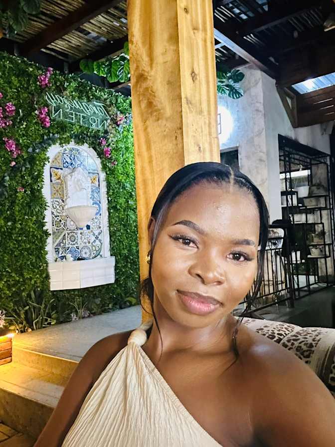 Oatlehile nthabiseng