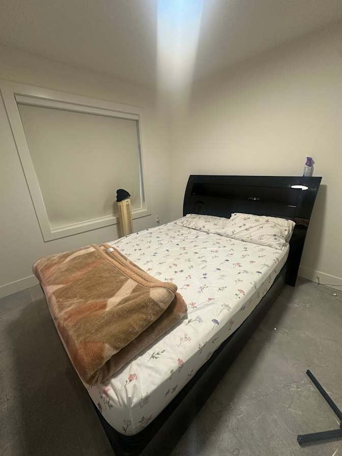 JAGDISH SINGH's room