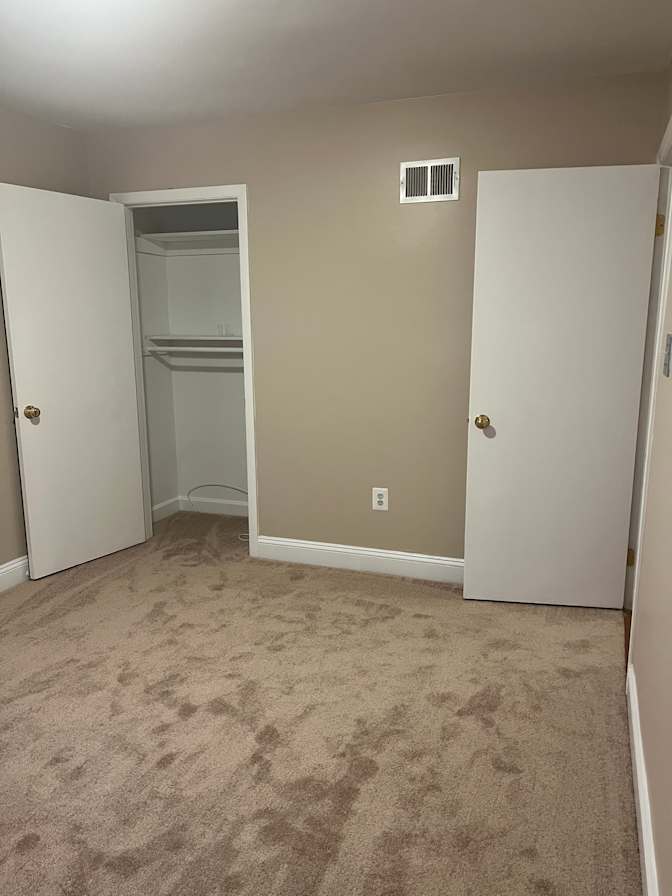Eva's room