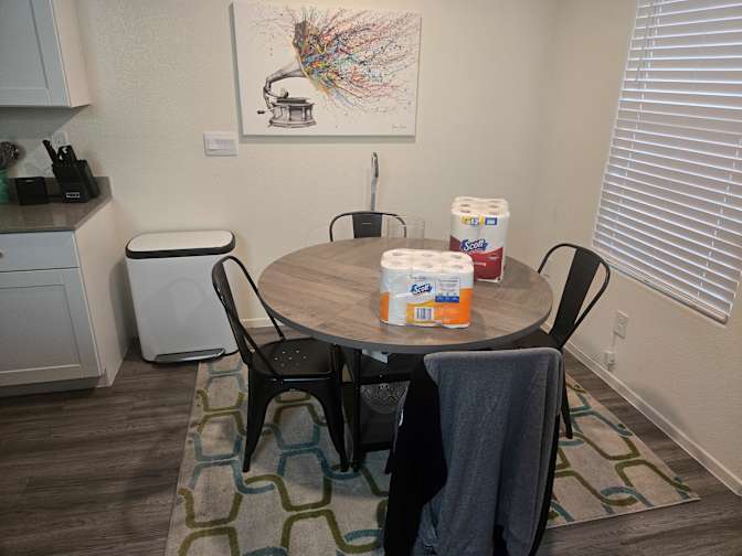 Eric Belmonte's room