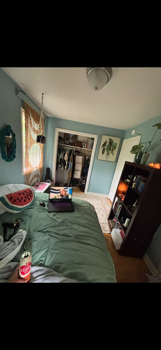 Gina's room