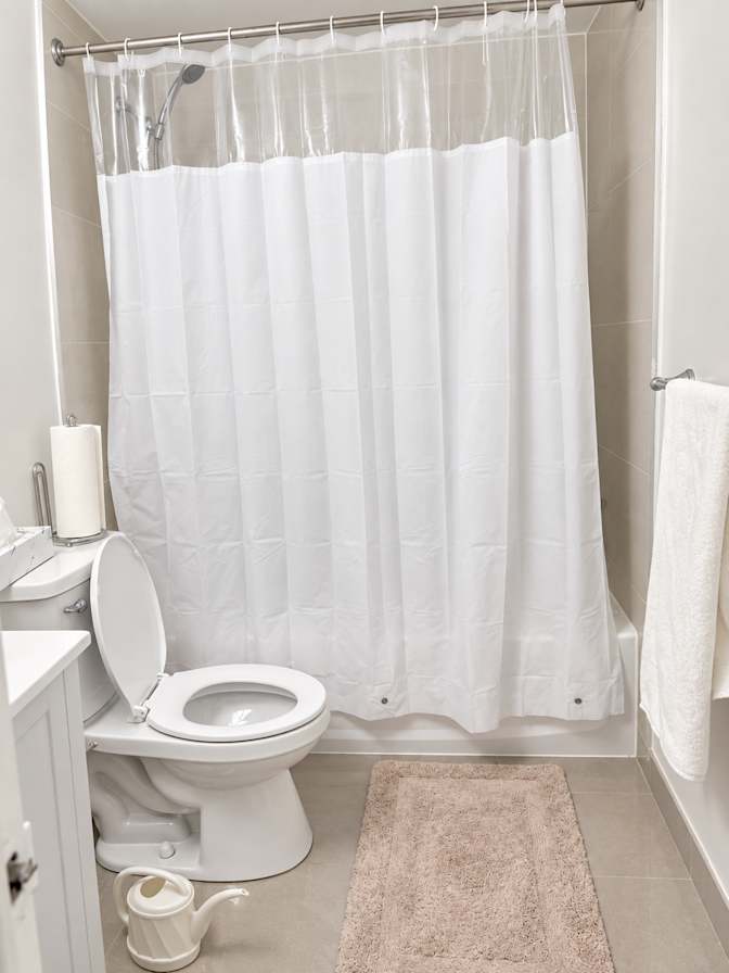 Bashir's room