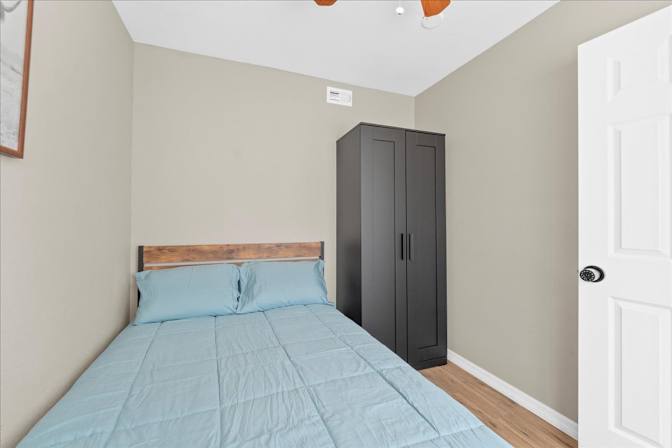Oscar's room