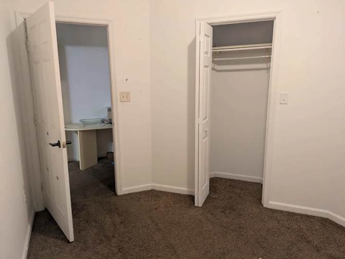 Mona's room