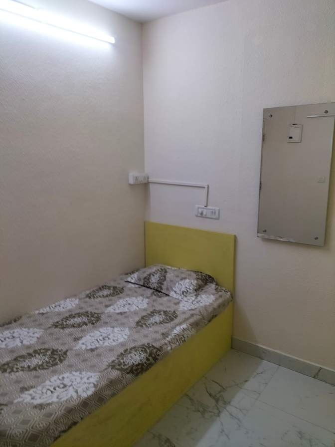 Arif's room