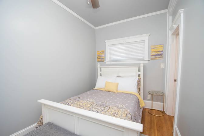 Grandbay RE Holdings's room