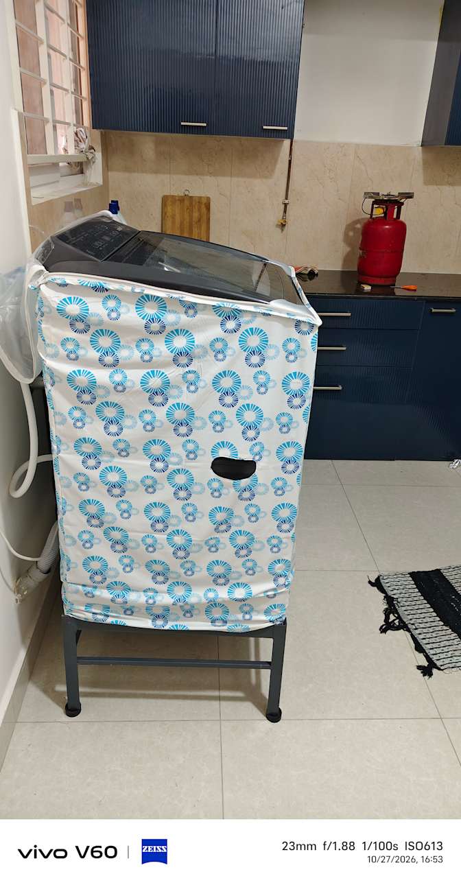 Senthilkumaran Loganathan's room