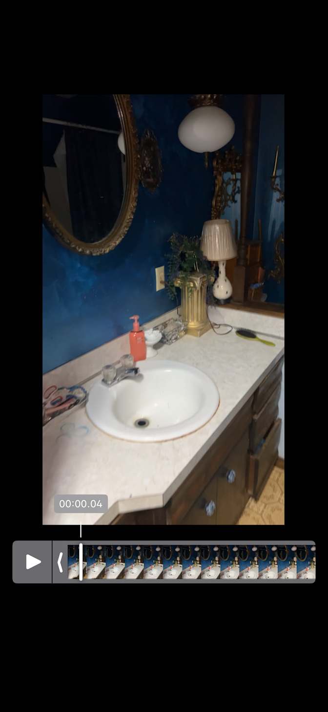 Evelyn's room