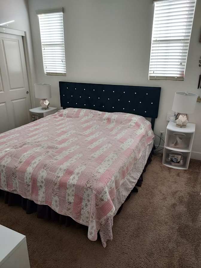 Simon's room