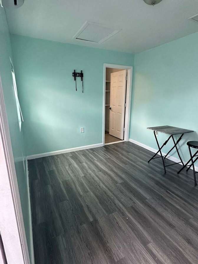 Denis's room