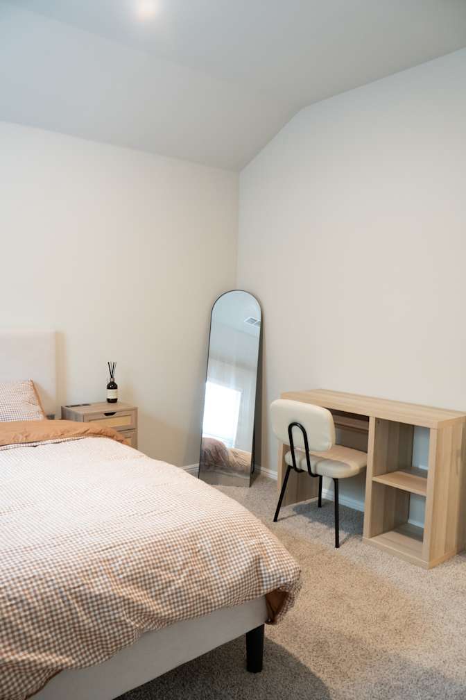 Chi Doan's room