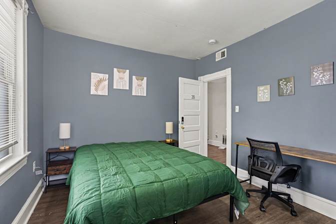 Jeniffer's room