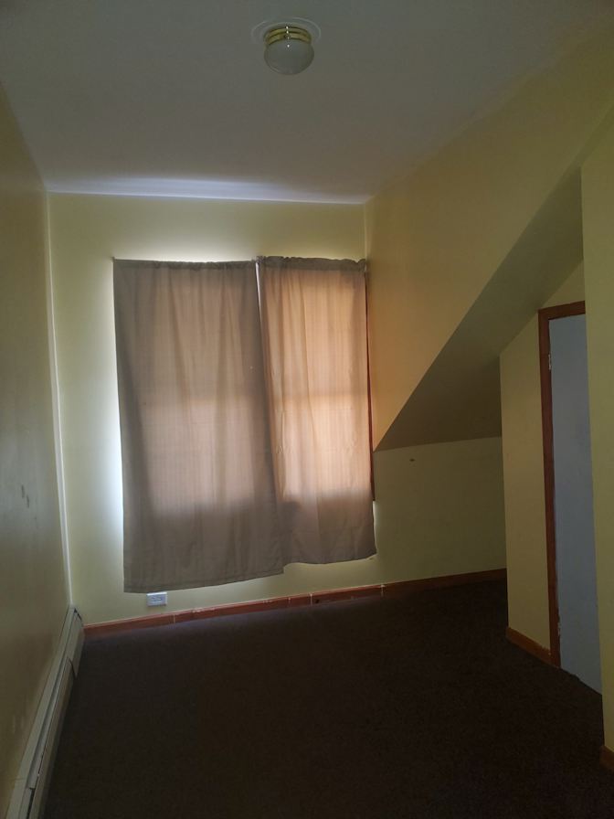 Dlemuel's room