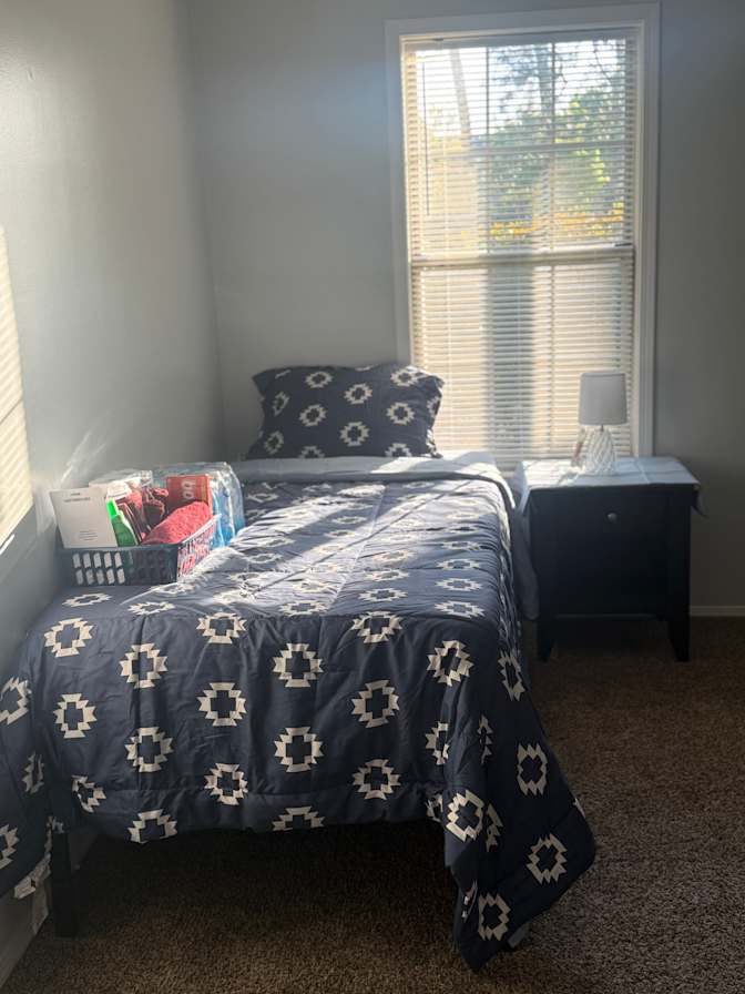 Alia ramdon's room