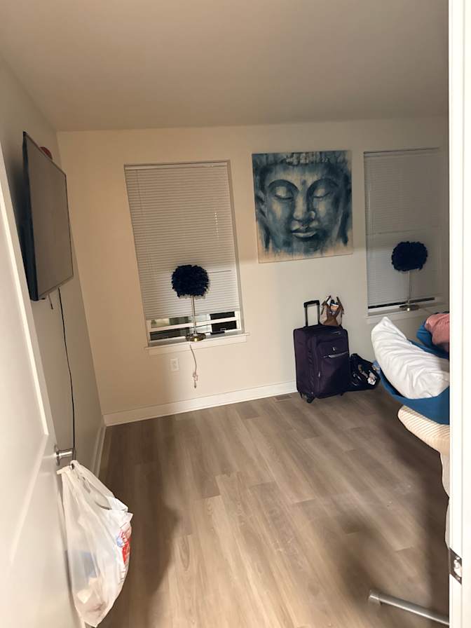 Diamond Phillips's room