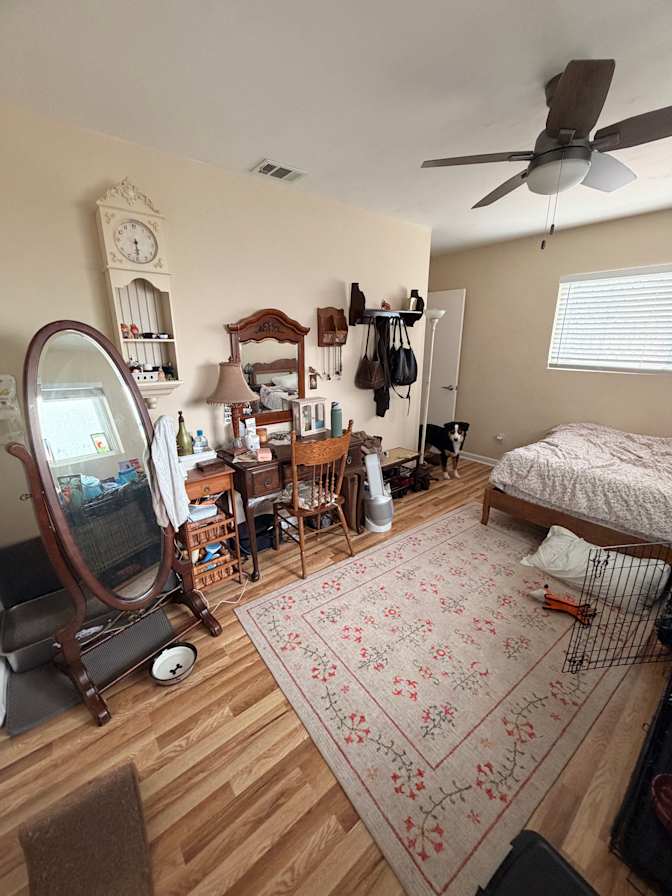 ej's room