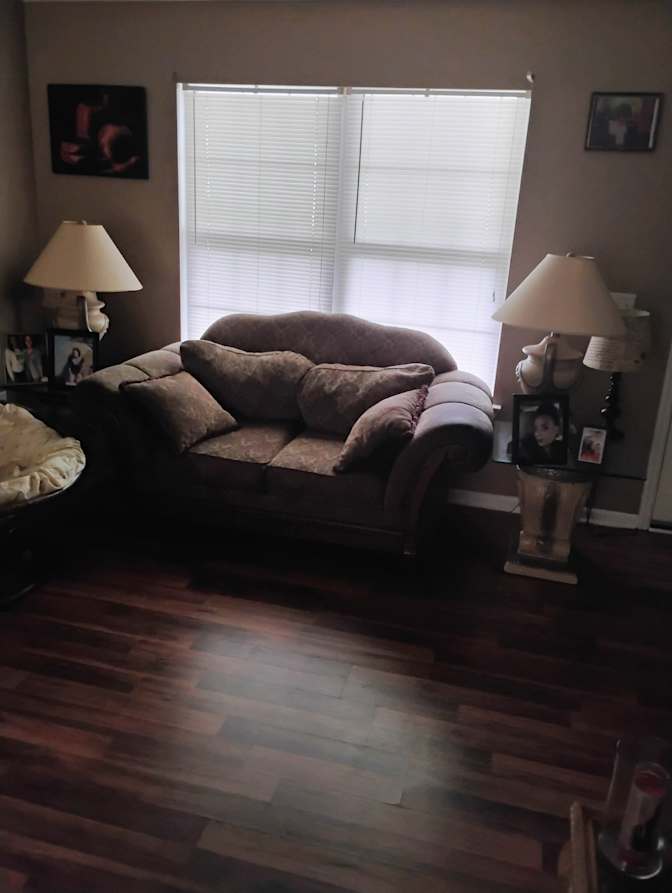 Earnest Ryals's room
