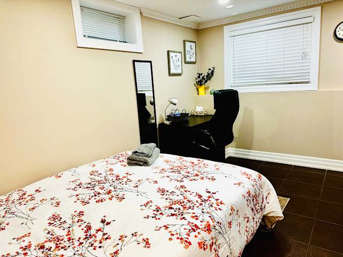 Jo's room